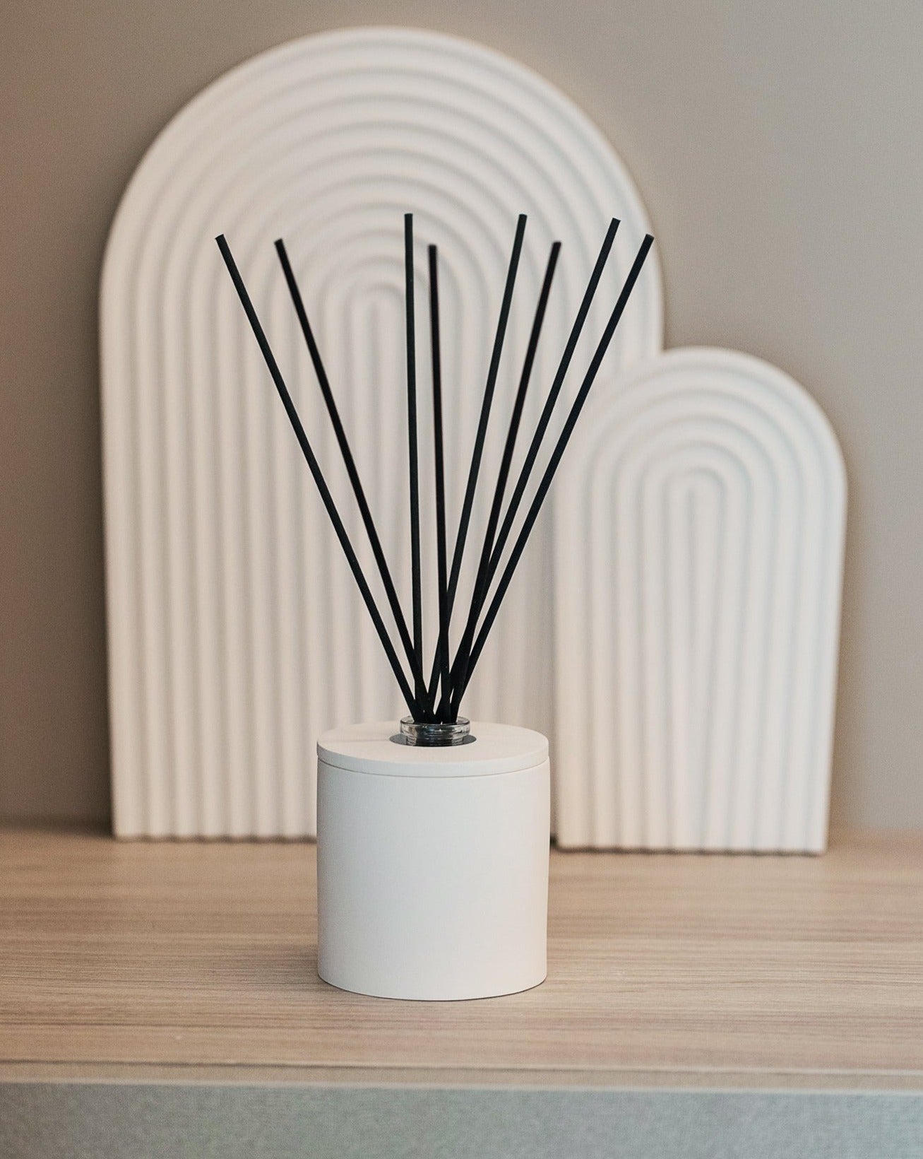 Elegant 100 ml Reed Diffuser with White Gypsum Cover - Home Fragrance