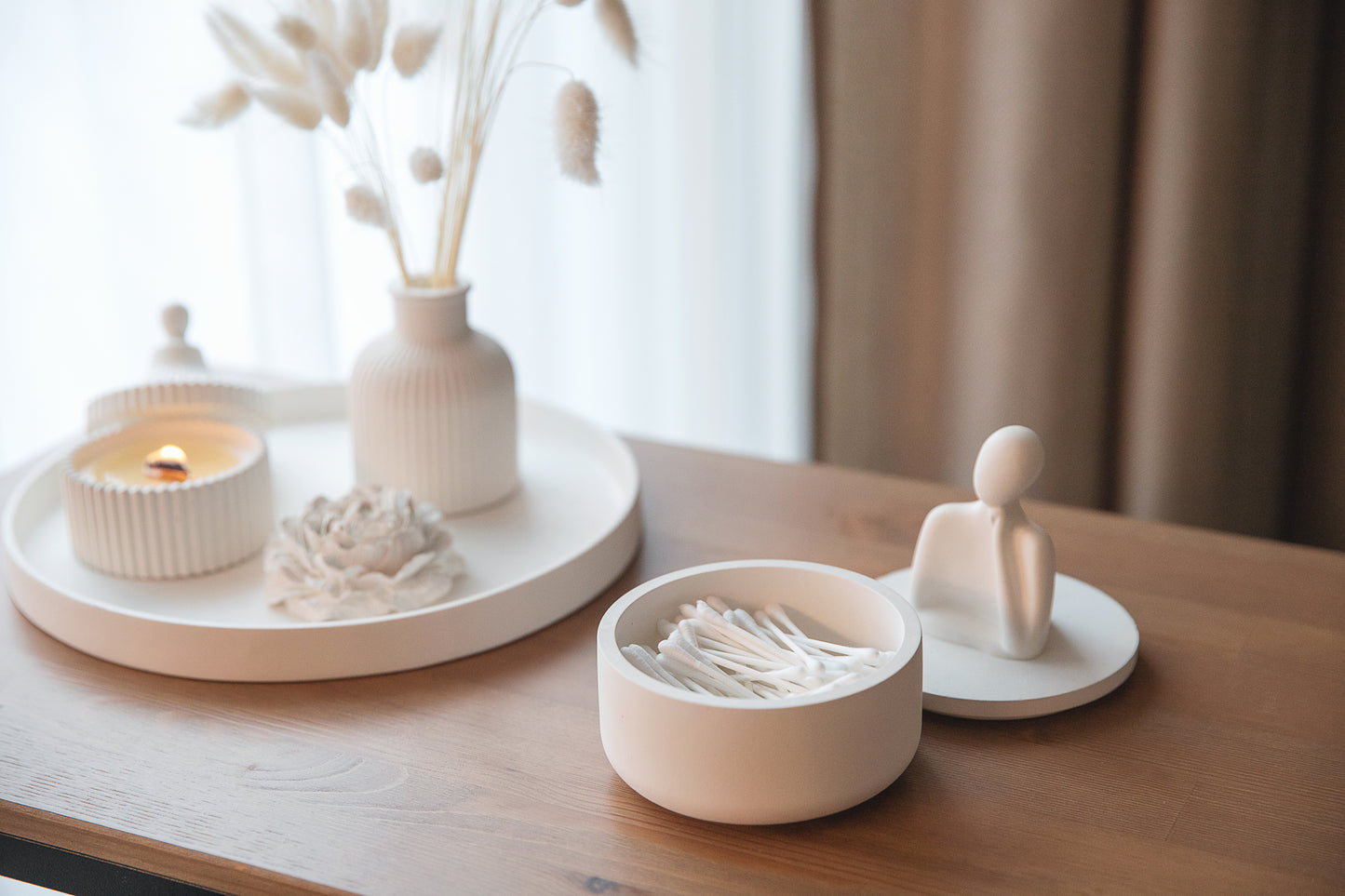 Elegant White Gypsum Jar – Handmade Bathroom Cotton Bud Holder & Stylish Storage