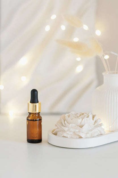 Gypsum Peony Blossom with scented oil bottle 10ml, Home Decor Element